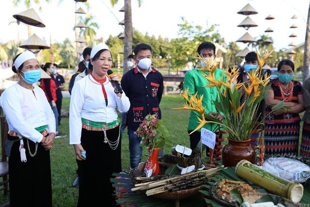 Giới thiệu văn hóa ẩm thực tại Làng Văn hoá - Du lịch các dân tộc Việt Nam